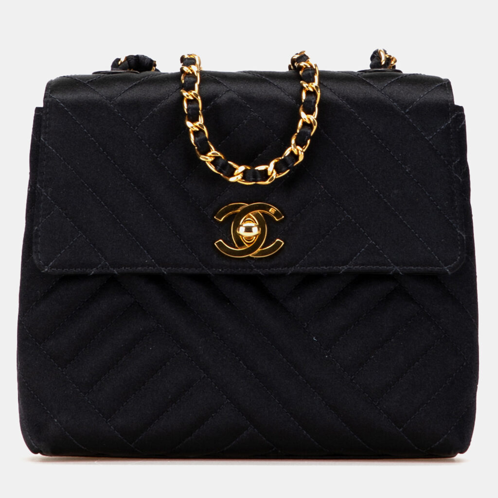 Chanel Black Mini Square Diagonal Quilted Satin Single Flap Bag Chanel Black Mini Square Diagonal Quilted Satin Single Flap Bag