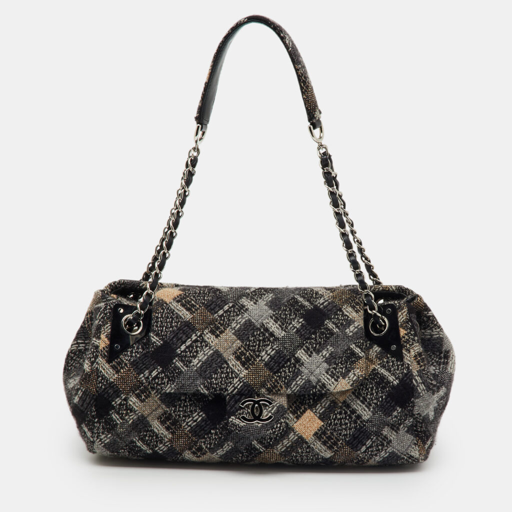 Chanel Black/Grey Tweed Patchwork CC Accordion Vintage Flap Bag Chanel Black/Grey Tweed Patchwork CC Accordion Vintage Flap Bag