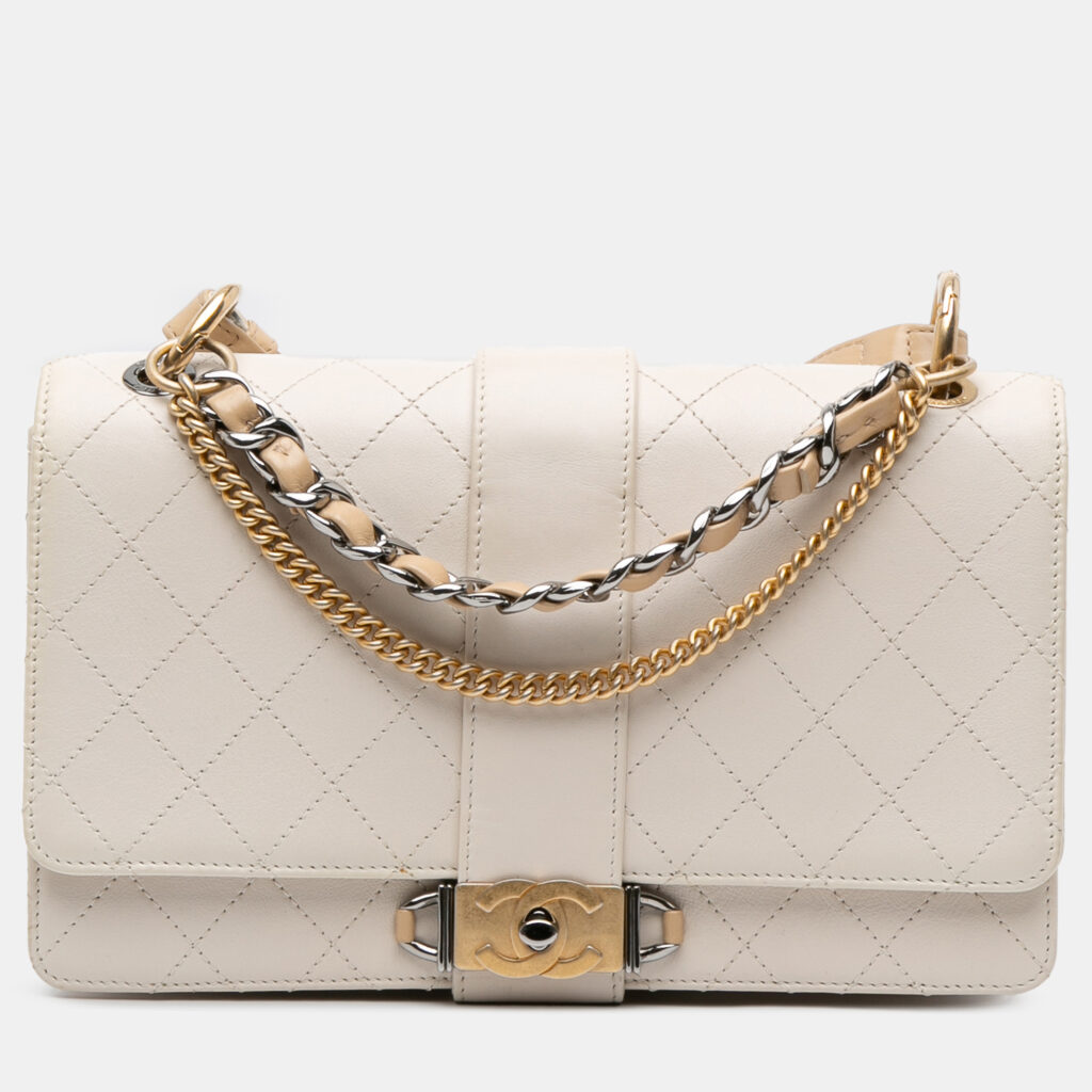 Chanel White CC Stitched Calfskin Chain Flap Chanel White CC Stitched Calfskin Chain Flap