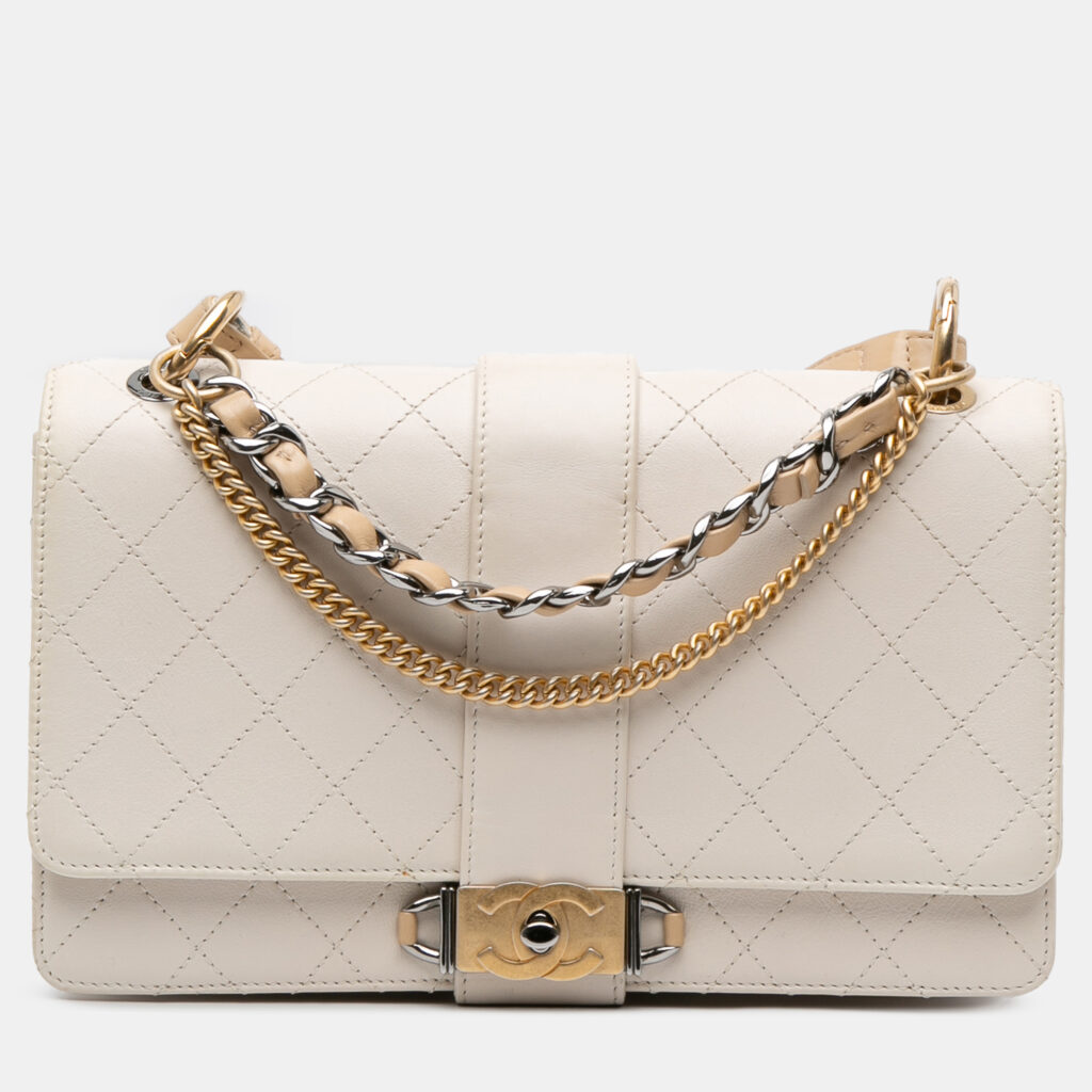 Chanel White CC Stitched Calfskin Chain Flap Chanel White CC Stitched Calfskin Chain Flap