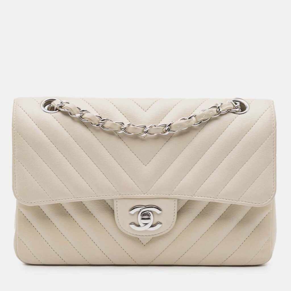 Chanel Classic Double Flap Small White Chevron Lambskin Shoulder Bag Chanel Classic Double Flap Small White Chevron Lambskin Shoulder Bag
