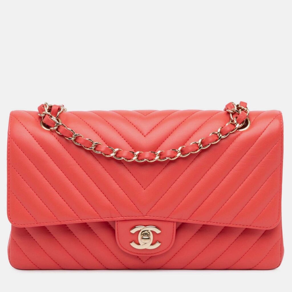 Chanel Classic Double Flap Medium Red Chevron Lambskin Shoulder Bag Chanel Classic Double Flap Medium Red Chevron Lambskin Shoulder Bag