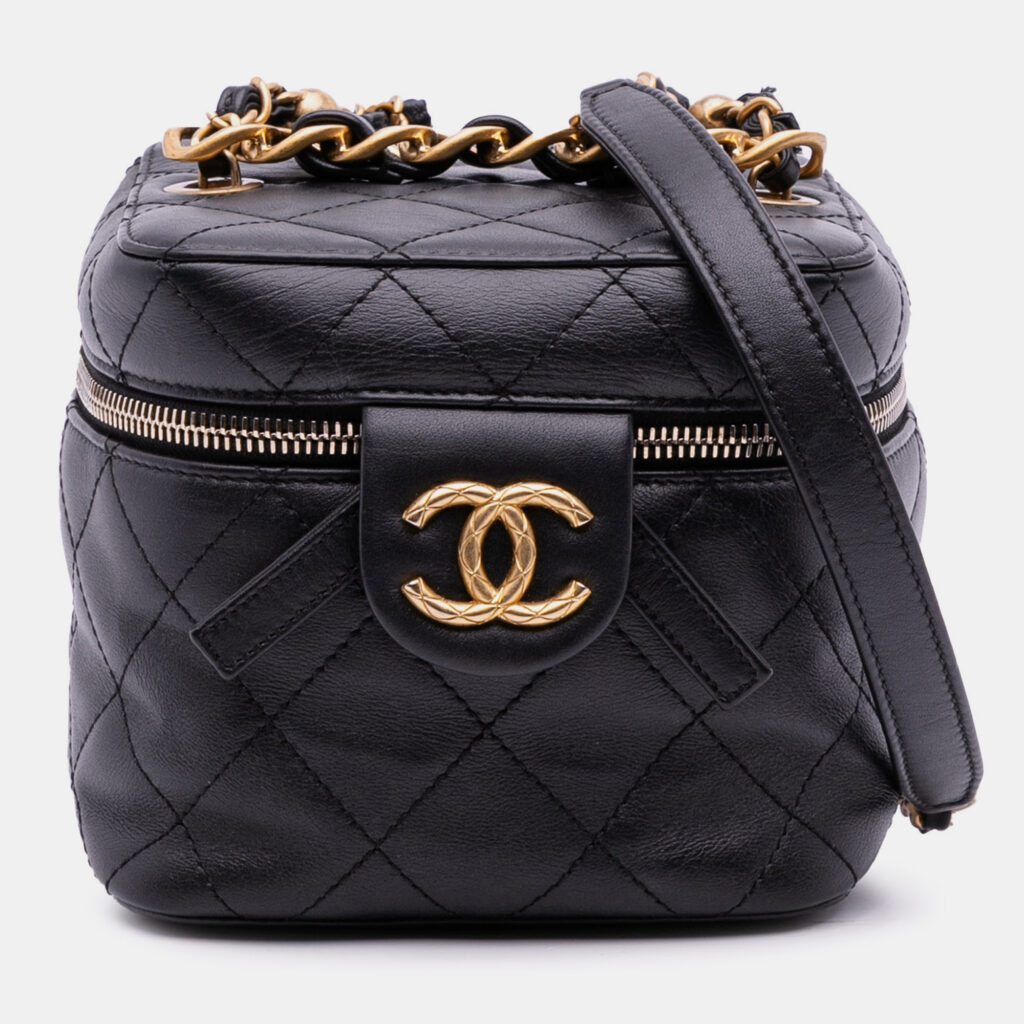 Chanel Black Small CC Quilted Calfskin Vanity Case with Chain Chanel Black Small CC Quilted Calfskin Vanity Case with Chain