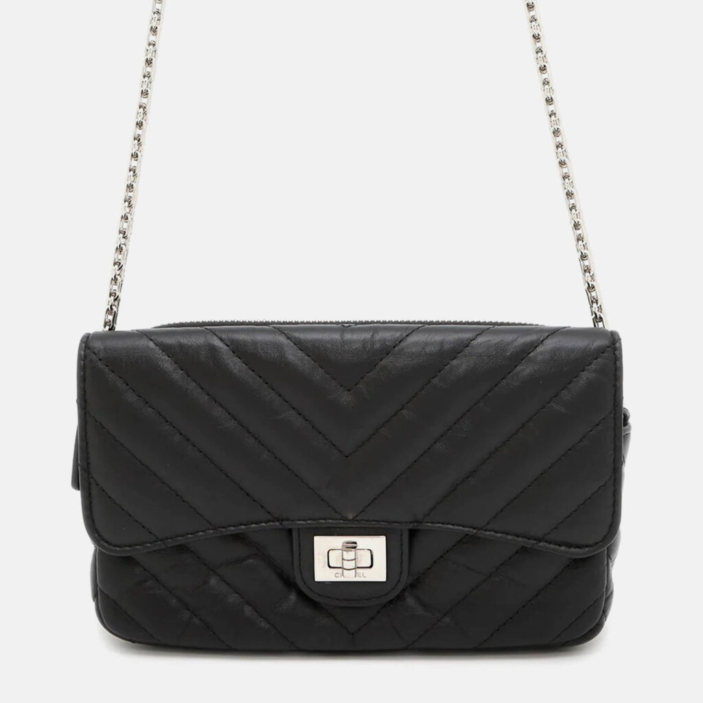 Chanel Chevron 2.55 Black Lambskin Shoulder Bag Chanel Chevron 2.55 Black Lambskin Shoulder Bag