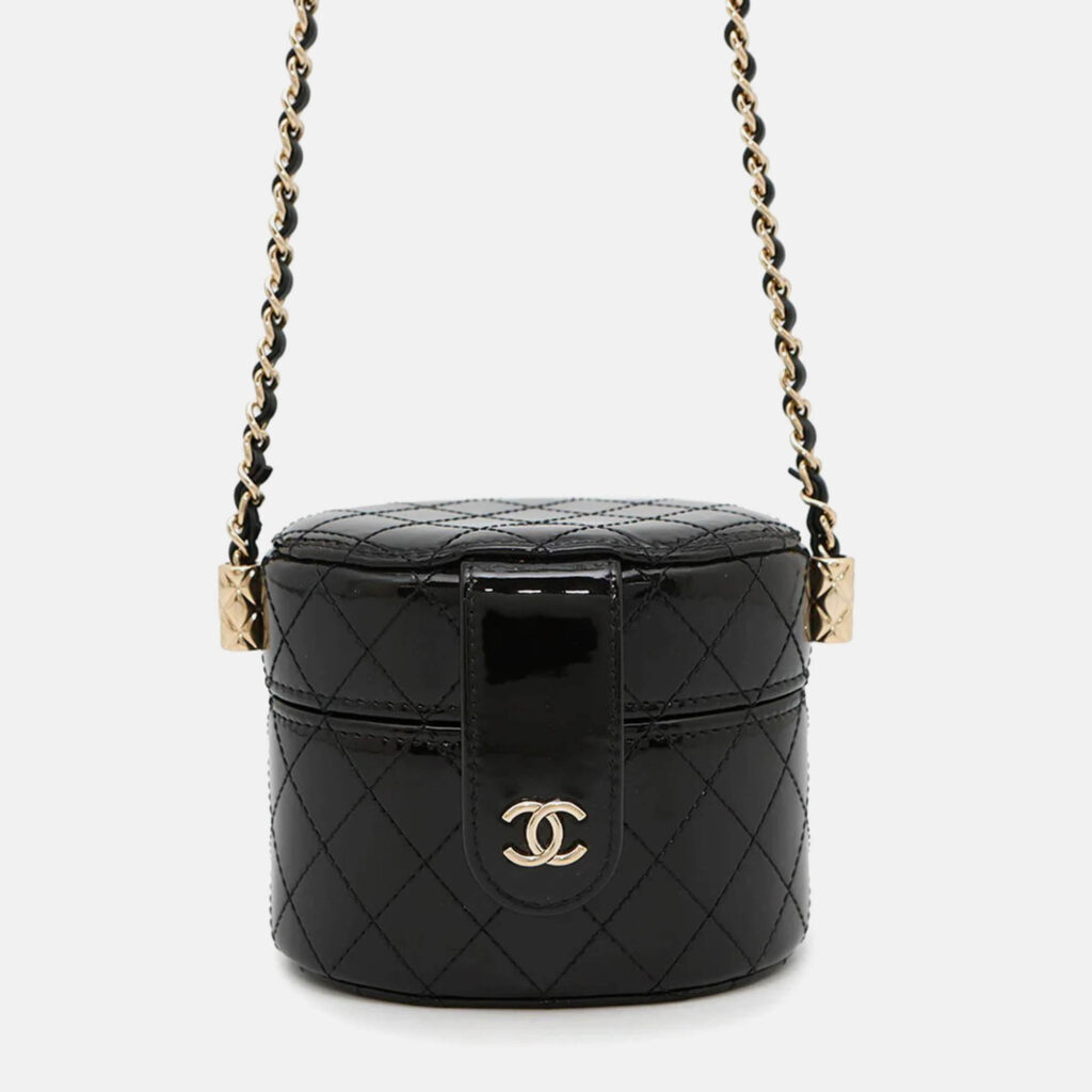 Chanel Mini Vanity Black Patent Leather Shoulder Bag Chanel Mini Vanity Black Patent Leather Shoulder Bag
