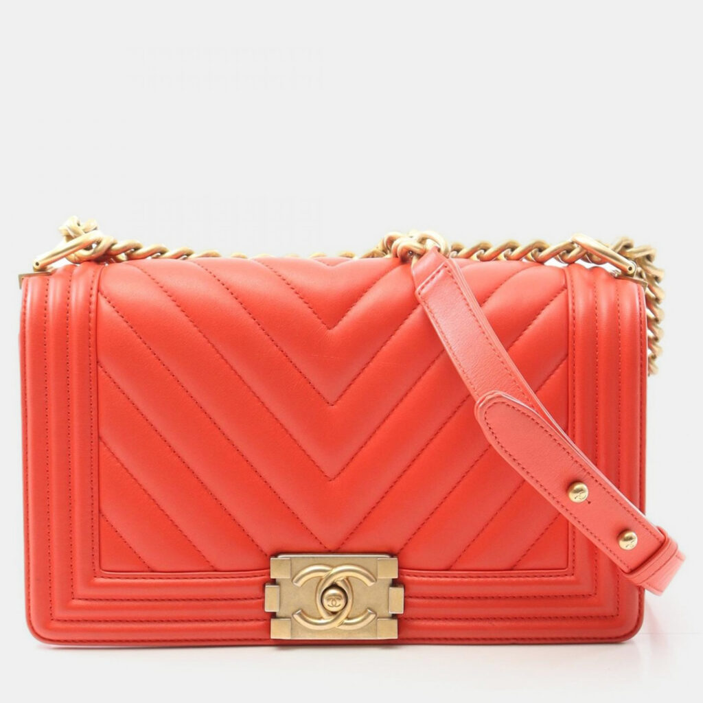 Chanel Boy Chevron Red Lambskin Leather Shoulder Bag Chanel Boy Chevron Red Lambskin Leather Shoulder Bag