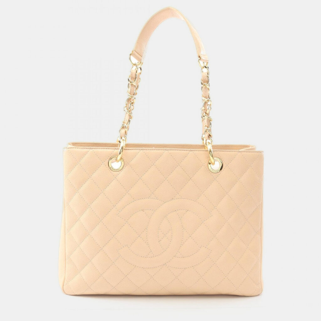 Chanel Matelasse Grand Shopping Gst Chain Tote Bag A50995 Leather Beige Ghw Chanel Matelasse Grand Shopping Gst Chain Tote Bag A50995 Leather Beige Ghw