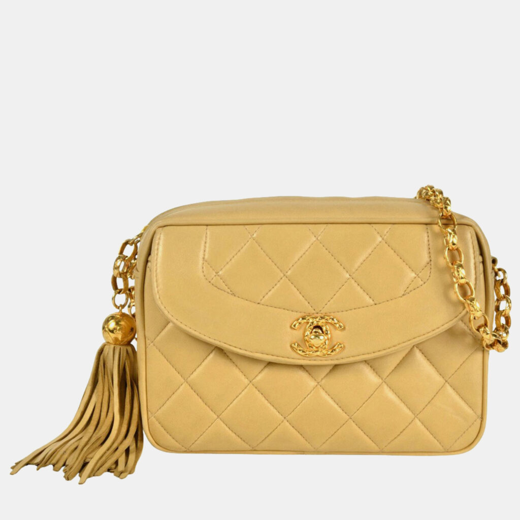 Chanel Diana Flap Beige Lambskin Camera Bag Chanel Diana Flap Beige Lambskin Camera Bag