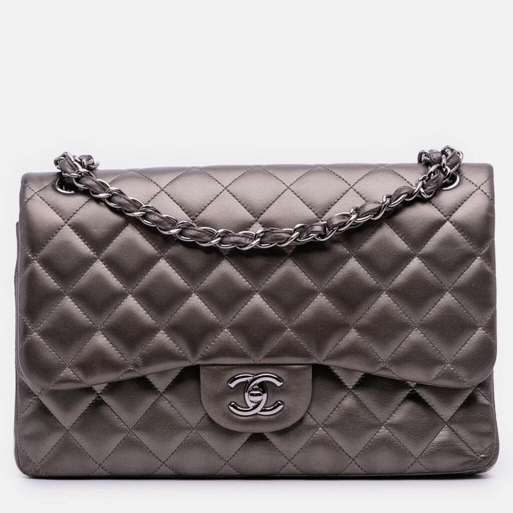 Chanel Grey Jumbo Classic Lambskin Double Flap Chanel Grey Jumbo Classic Lambskin Double Flap