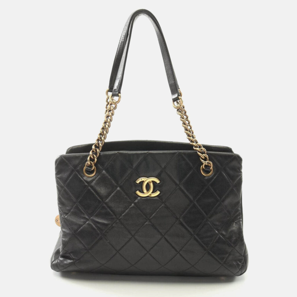 Chanel Matelasse Shoulder Bag Lambskin (Sheepskin) Black Chanel Matelasse Shoulder Bag Lambskin (Sheepskin) Black