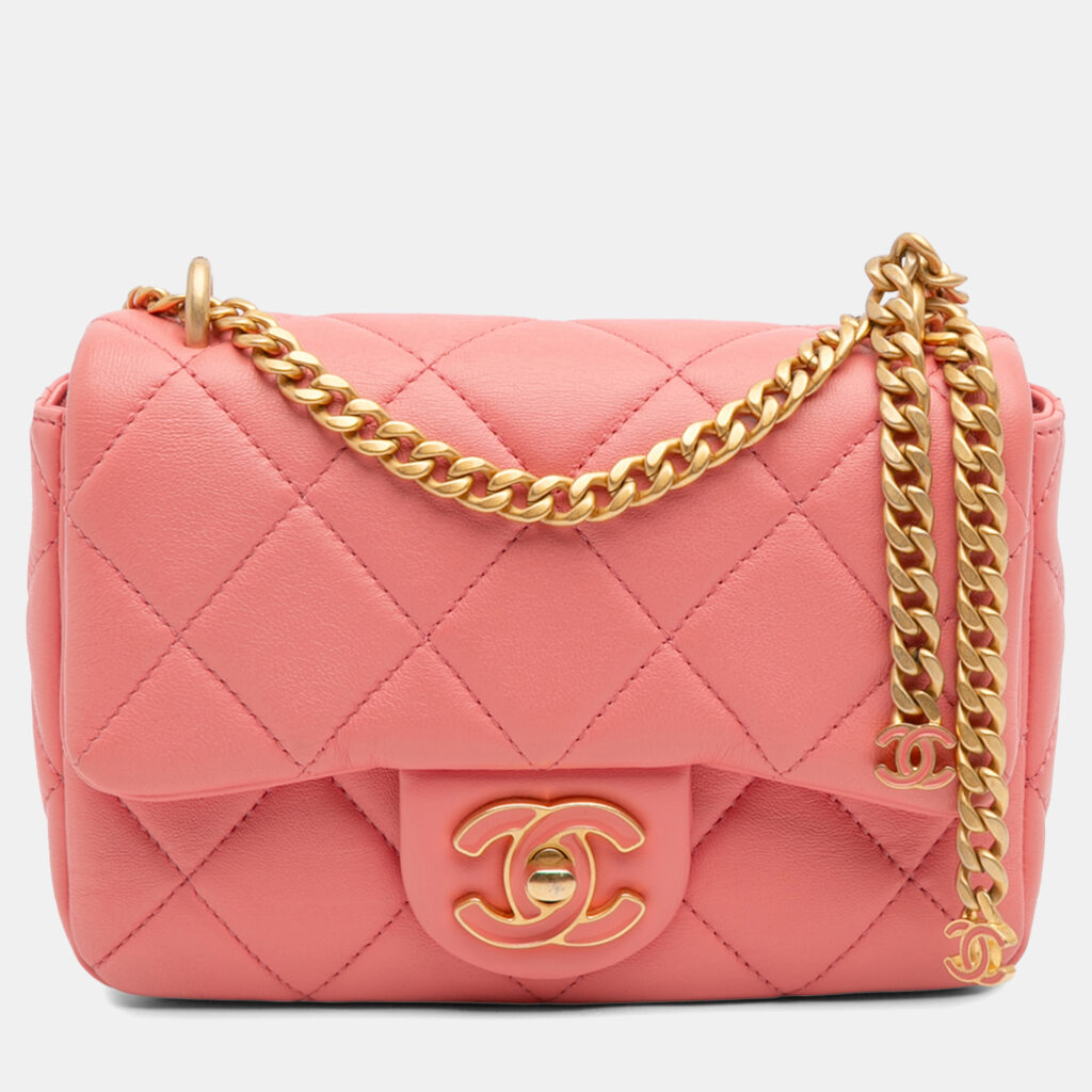 luxury-women-chanel-used-handbags-p1210850-001-1.jpg Chanel Pink Mini Lambskin Pending CC Flap