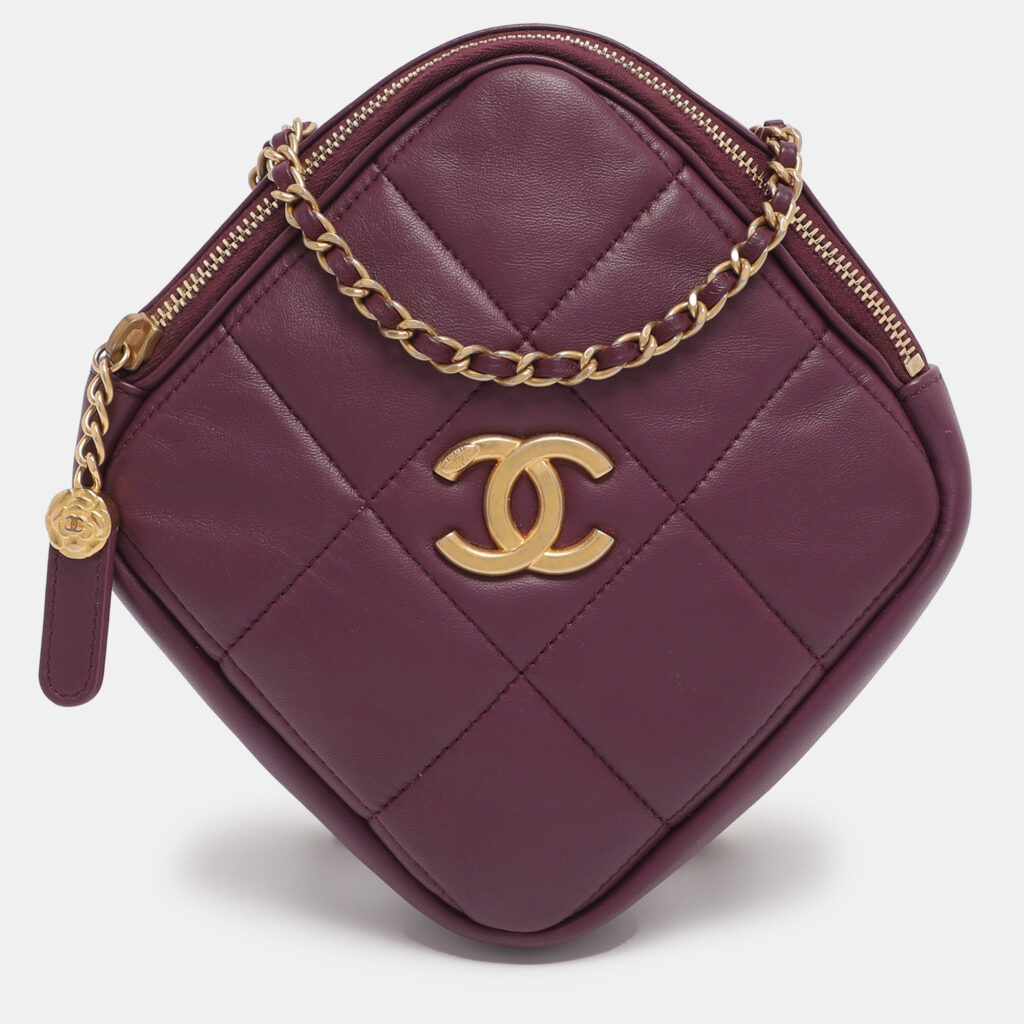 Chanel Purple Leather Diamond CC Chain Clutch Chanel Purple Leather Diamond CC Chain Clutch