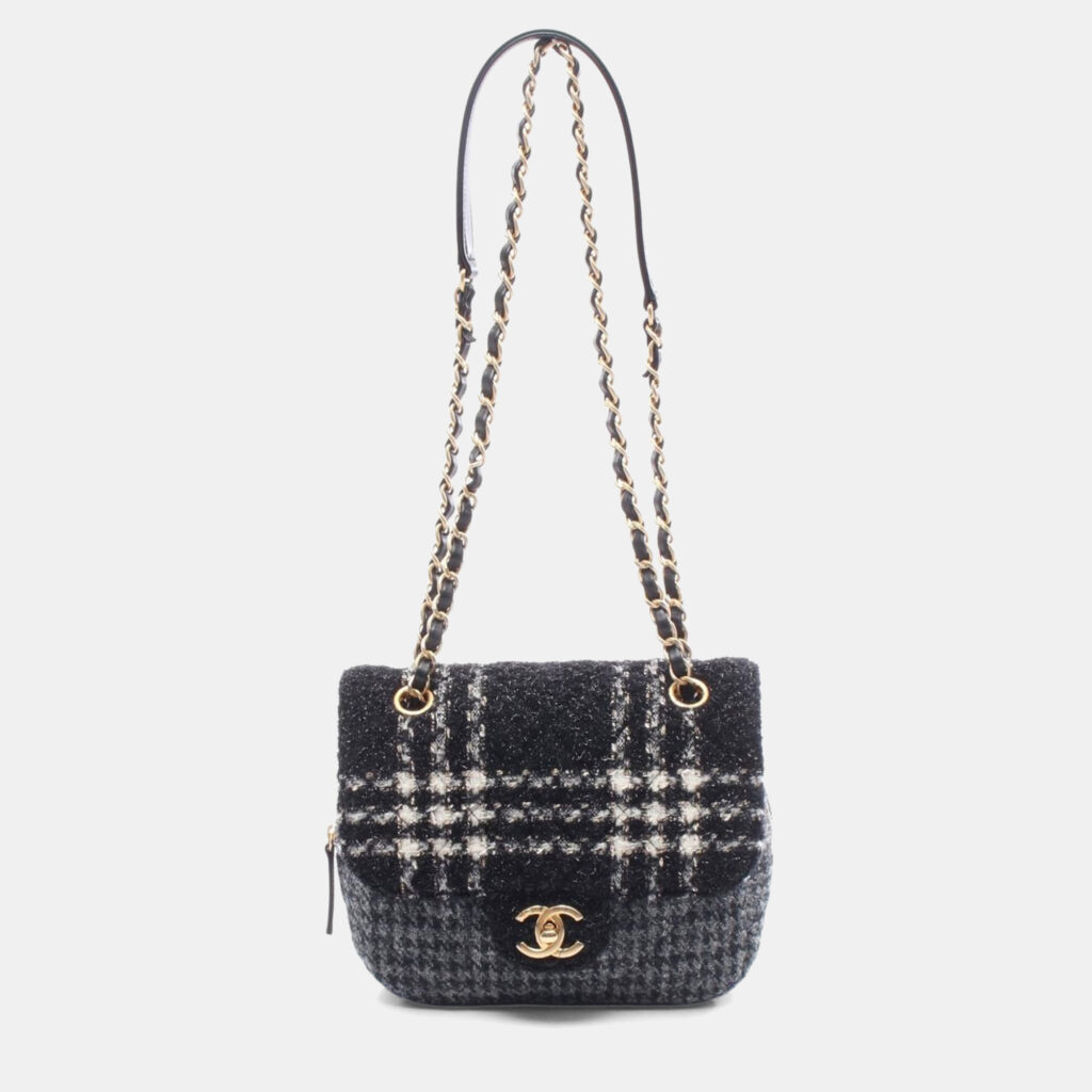 Chanel Black White Grey Wool Shoulder Bag Chanel Black White Grey Wool Shoulder Bag