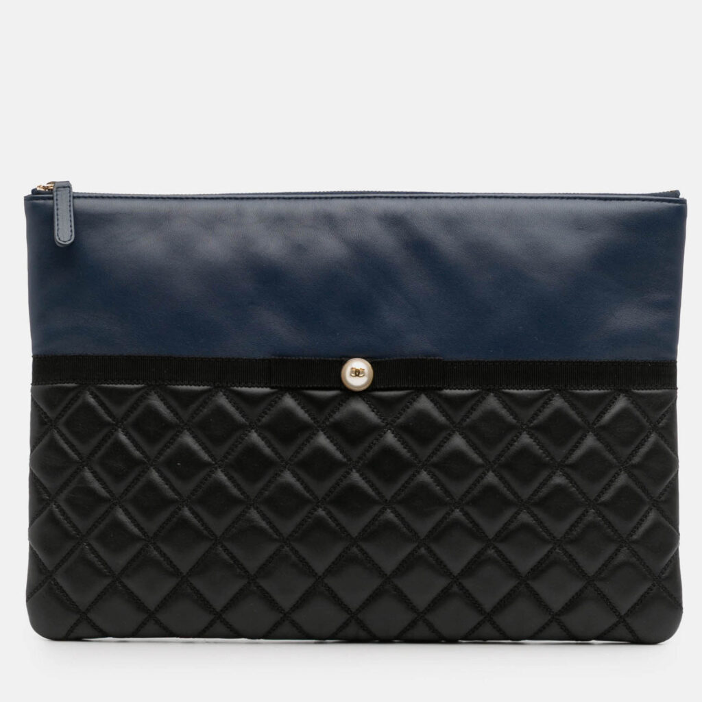 Chanel Black Navy Blue Large Bicolor Quilted Leather Pearl O Case Clutch Chanel Black Navy Blue Large Bicolor Quilted Leather Pearl O Case Clutch