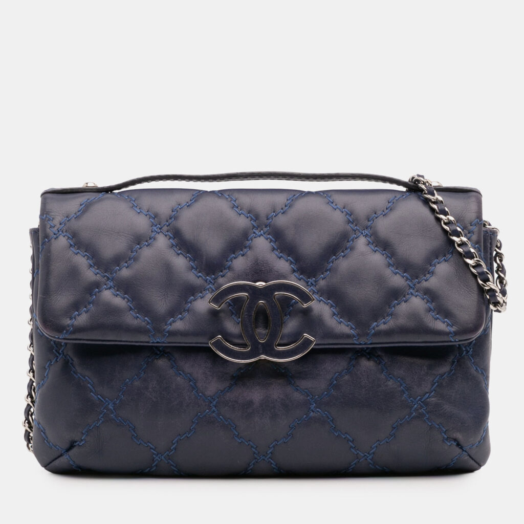 luxury-women-chanel-used-handbags-p1214173-010.jpg Chanel Blue Mini Double Stitch Hamptons Flap