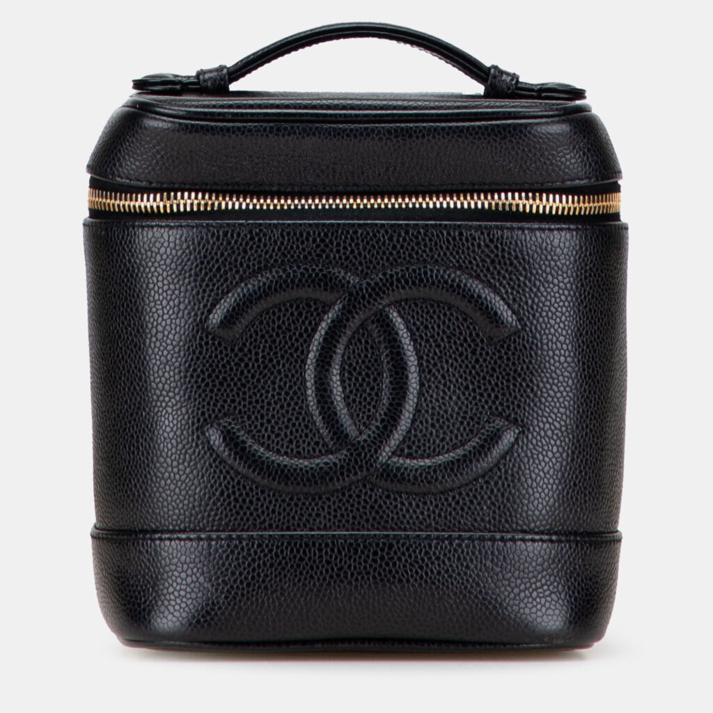 luxury-women-chanel-used-handbags-p1219524-011.jpg Chanel Black CC Caviar Vanity Bag
