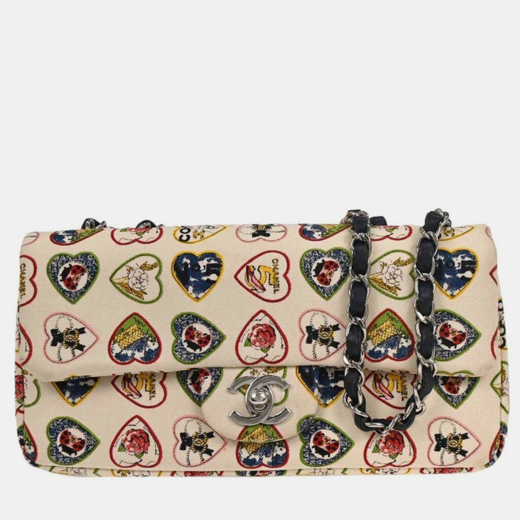 Chanel White Canvas Valentine Chain Shoulder Bag Chanel White Canvas Valentine Chain Shoulder Bag