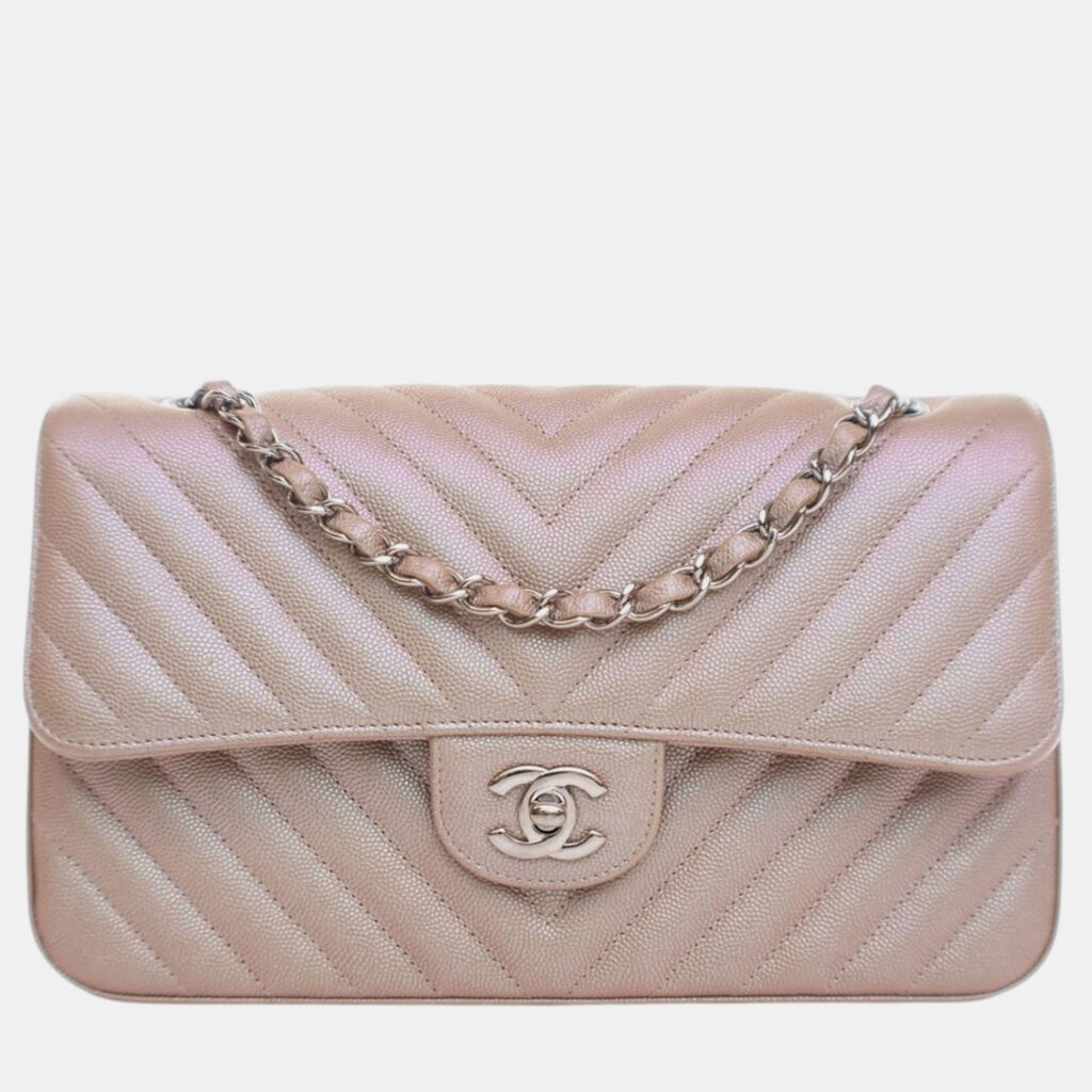 luxury-women-chanel-used-handbags-p1221496-006-1.jpg Chanel Pink Medium Classic Chevron Iridescent Caviar Double Flap