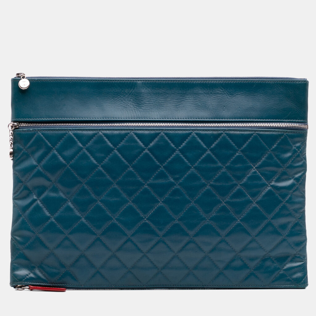 luxury-women-chanel-used-handbags-p1223037-011-1.jpg Chanel Blue CC Quilted Lambskin Multi Zip Clutch