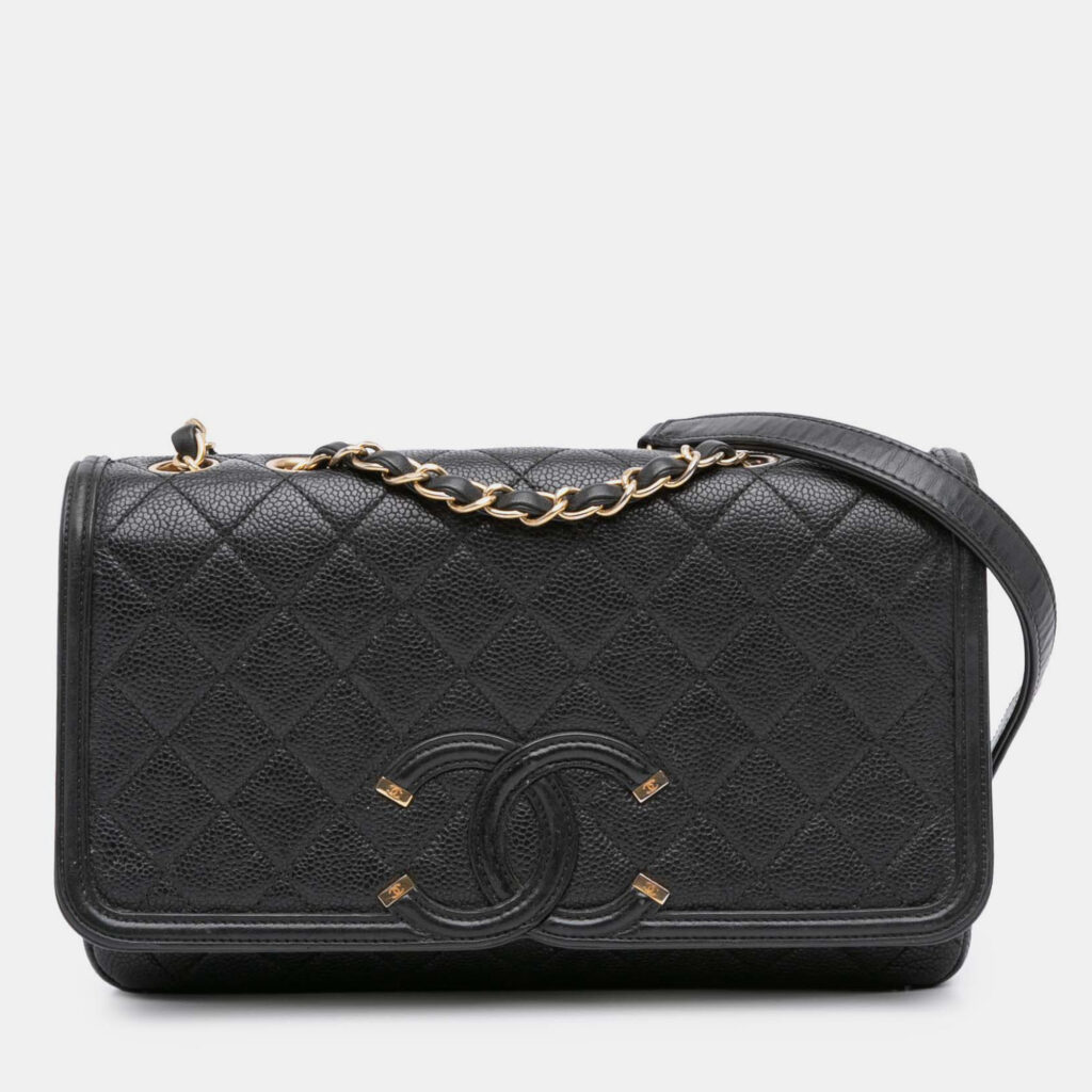 luxury-women-chanel-used-handbags-p1223734-034.jpg Chanel Black Medium Caviar CC Filigree Flap
