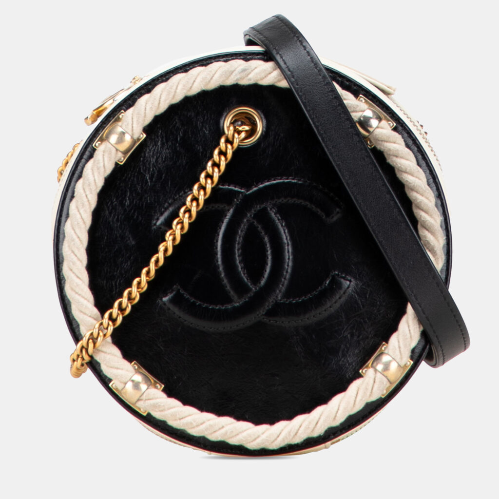 luxury-women-chanel-used-handbags-p1224586-018-1.jpg Chanel Black Crumpled Calfskin En Vogue Round Bag