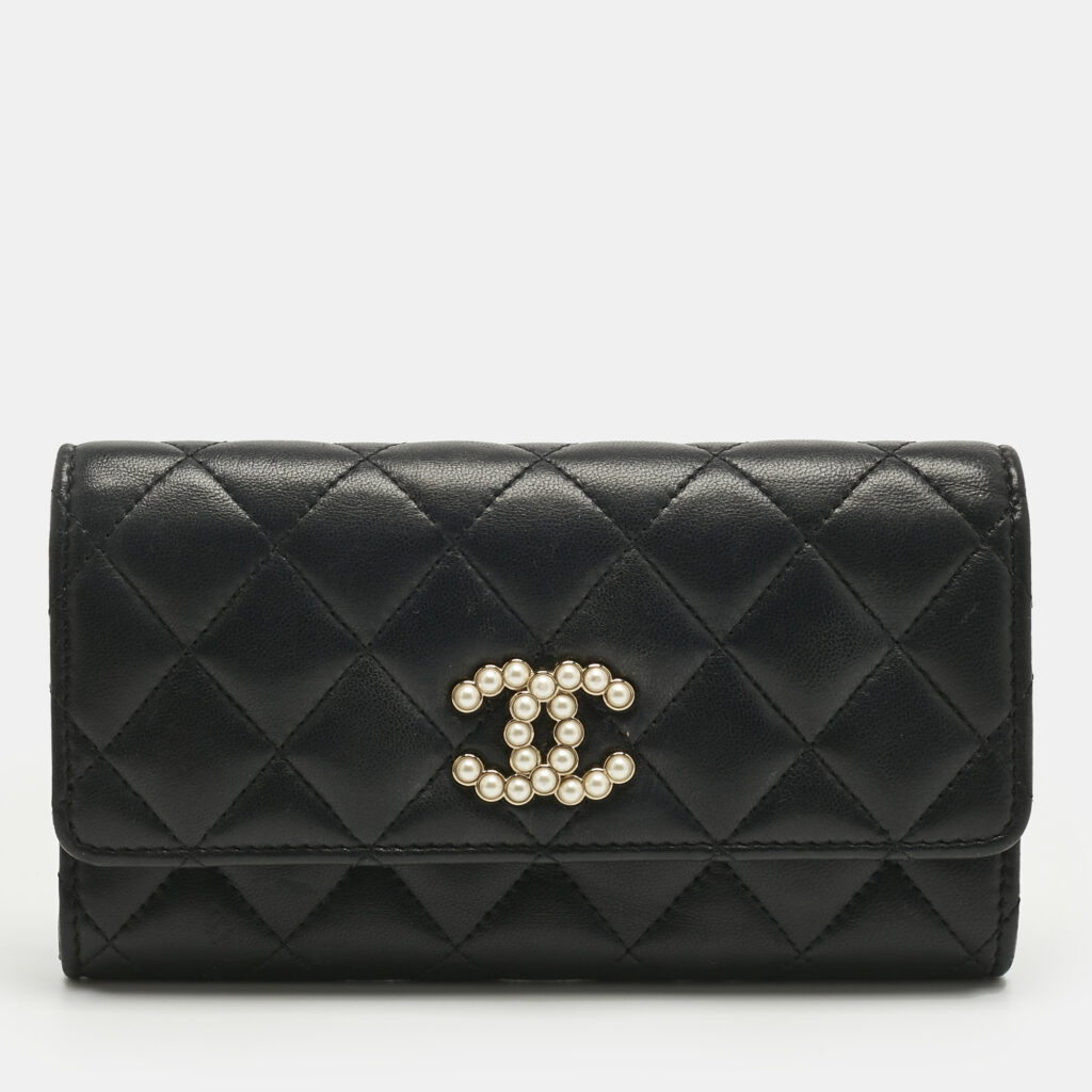 Chanel Black Quilted Leather CC Pearl Flap Wallet Chanel Black Quilted Leather CC Pearl Flap Wallet