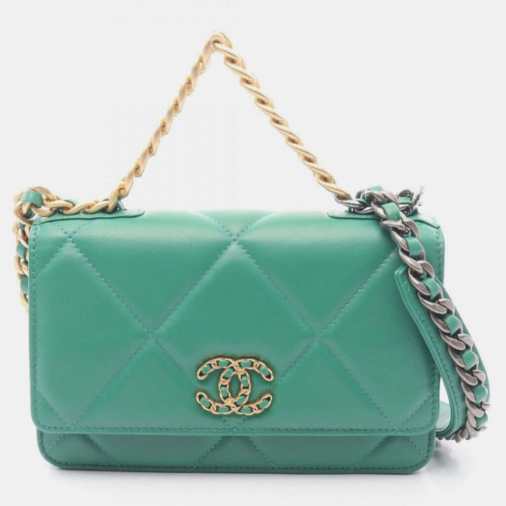 Chanel 19 Green Leather Shoulder Bag Chanel 19 Green Leather Shoulder Bag
