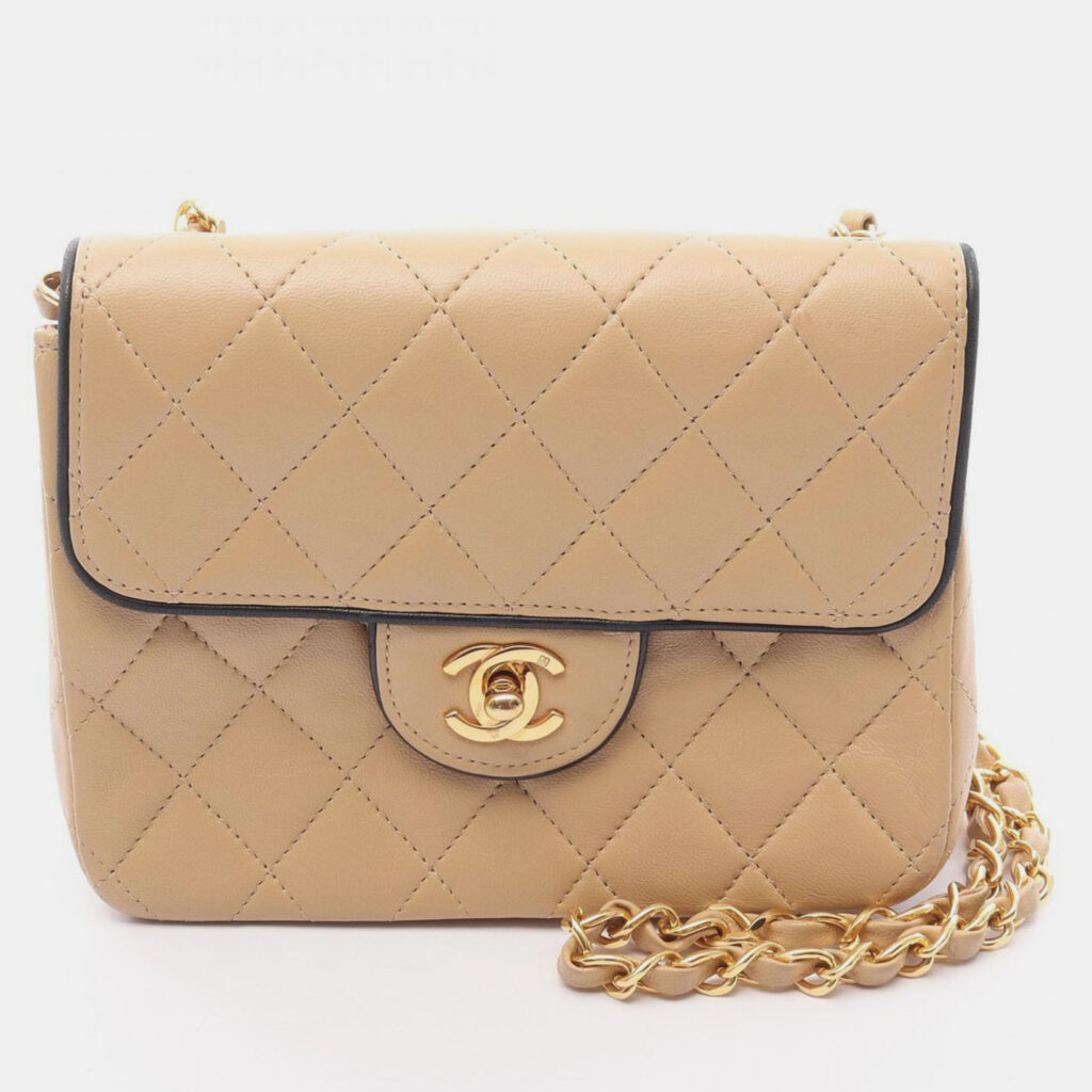 Chanel Flap Beige/Black Leather Quilted Shoulder Bag Chanel Flap Beige/Black Leather Quilted Shoulder Bag