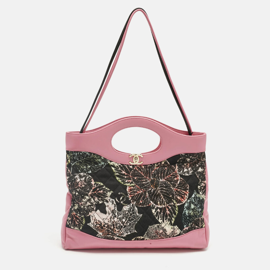 Chanel Pink/Black Printed Quilted Canvas and Leather Medium 31 Shopper Tote Chanel Pink/Black Printed Quilted Canvas and Leather Medium 31 Shopper Tote
