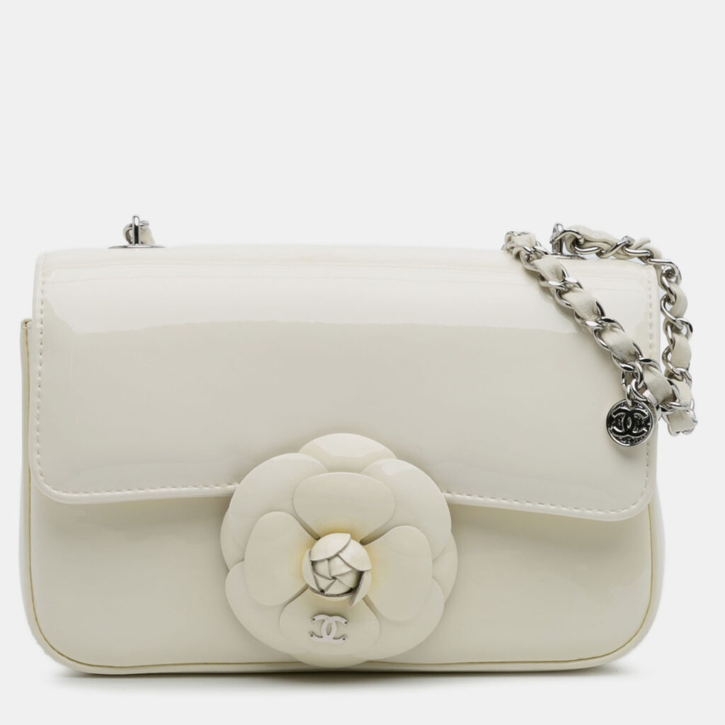 Chanel Camellia Single Flap Small Patent Leather Shoulder Bag Chanel Camellia Single Flap Small Patent Leather Shoulder Bag