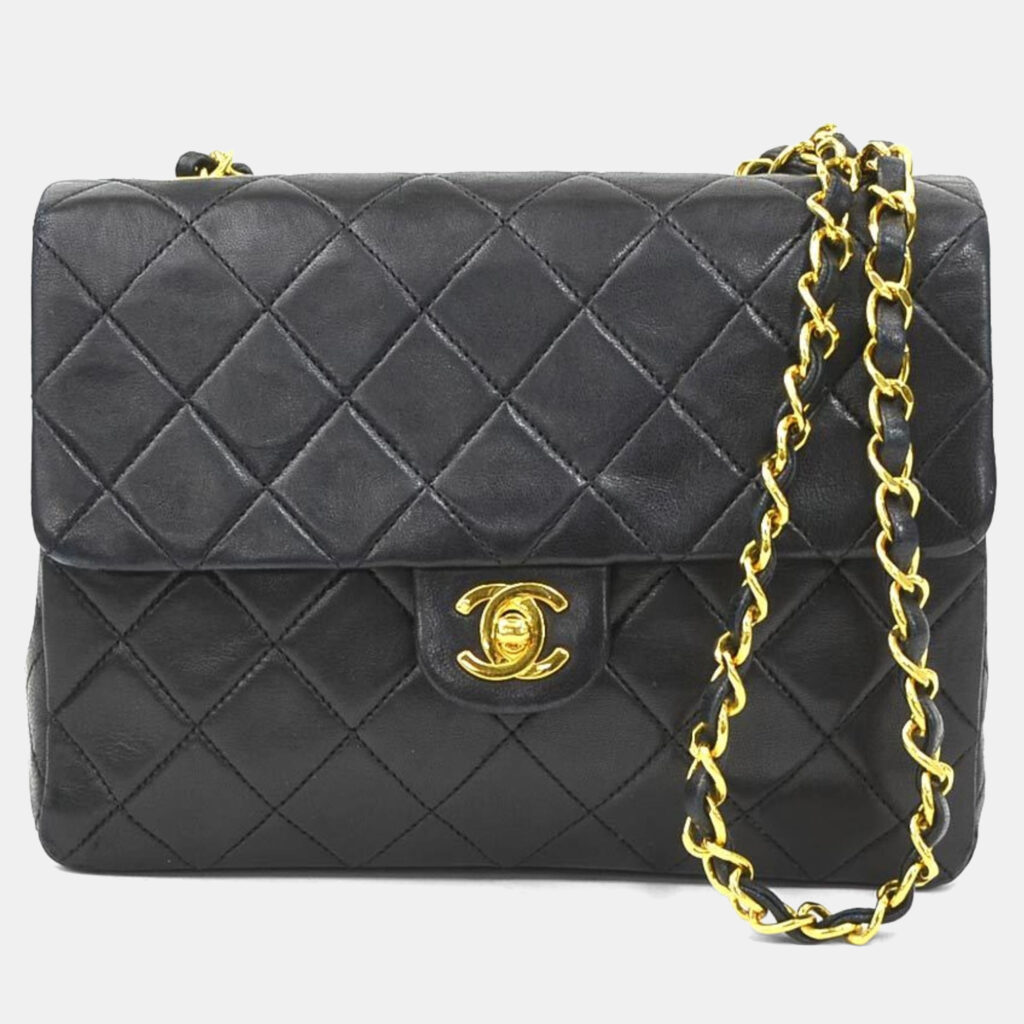 Chanel Matelasse Shoulder Bag In Lambskin Black And Gold Chanel Matelasse Shoulder Bag In Lambskin Black And Gold