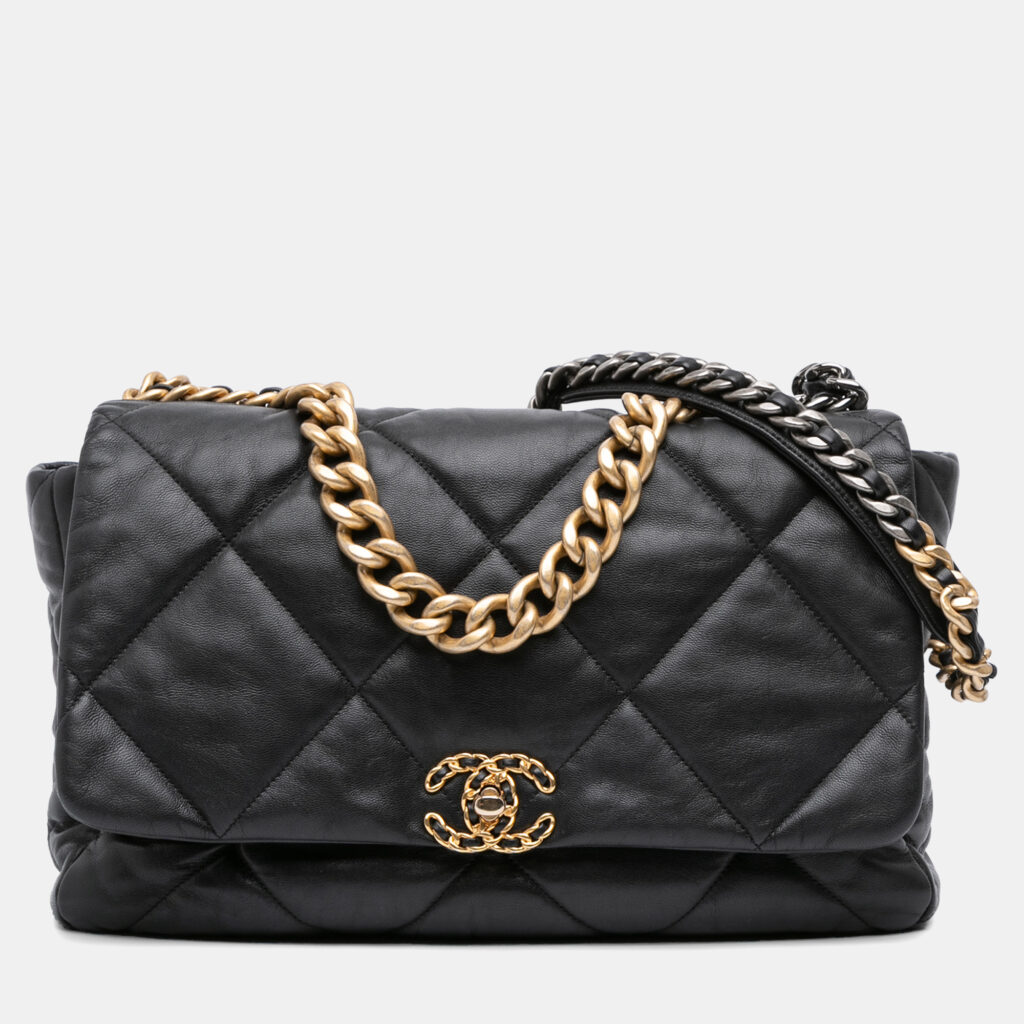 Chanel Black Maxi Lambskin 19 Flap Chanel Black Maxi Lambskin 19 Flap