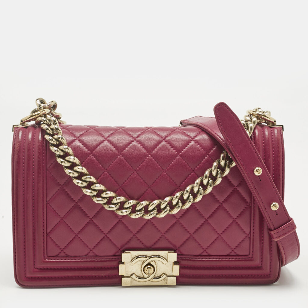 Chanel Pink Quilted Leather Medium Boy Flap Bag Chanel Pink Quilted Leather Medium Boy Flap Bag