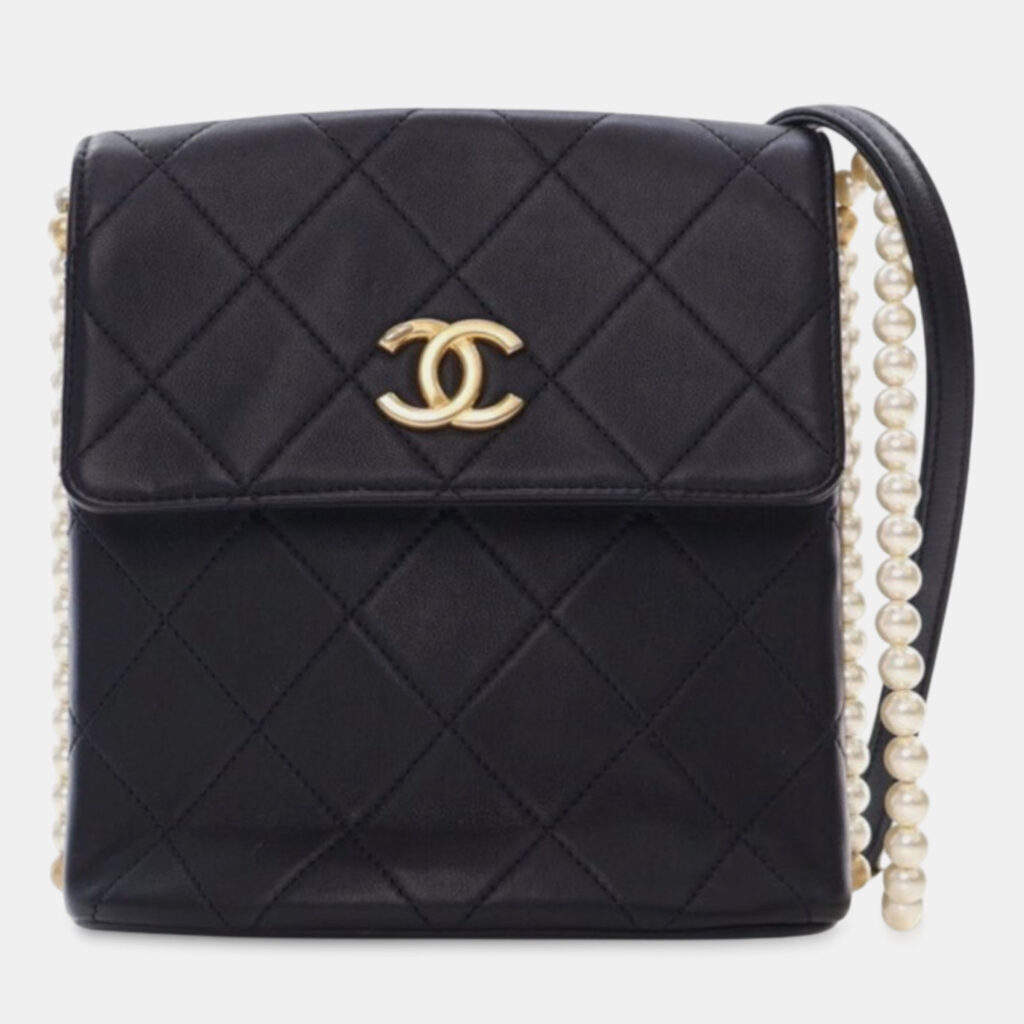 Chanel Black Small Quilted Calfskin About Pearls Hobo Chanel Black Small Quilted Calfskin About Pearls Hobo
