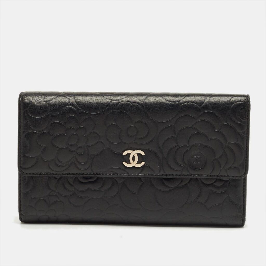 Chanel Black Leather CC Camellia Embossed Trifold Wallet Chanel Black Leather CC Camellia Embossed Trifold Wallet
