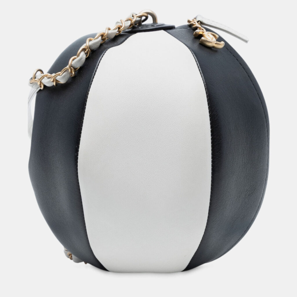 luxury-women-chanel-used-handbags-p1237551-007.jpg Chanel Black White Calfskin Coco Beach Ball Bag