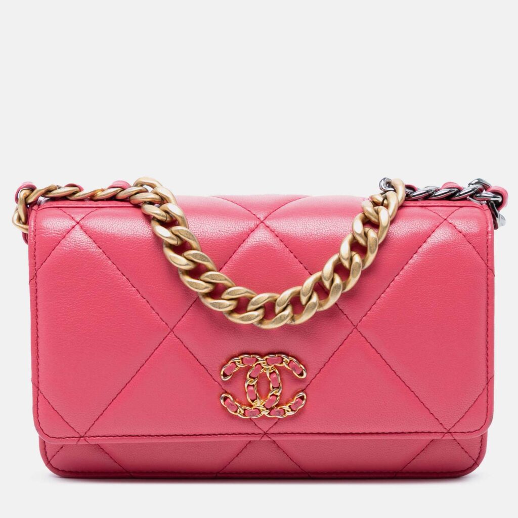Chanel Pink Quilted Lambskin 19 Wallet on Chain Chanel Pink Quilted Lambskin 19 Wallet on Chain