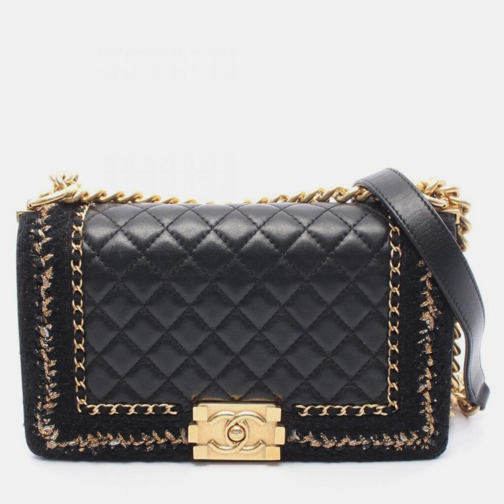Chanel Boy Chanel Large Matelasse Shoulder Bag In Lambskin Fabric Black/Gold Chanel Boy Chanel Large Matelasse Shoulder Bag In Lambskin Fabric Black/Gold