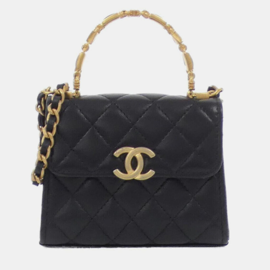 Chanel Chevron V-Stitch Shoulder Bag Leather Navy Chanel Chevron V-Stitch Shoulder Bag Leather Navy