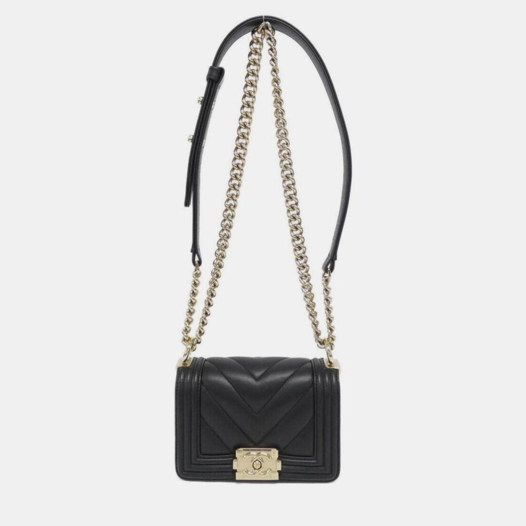 Chanel Boy Shoulder Bag Chanel Boy Shoulder Bag