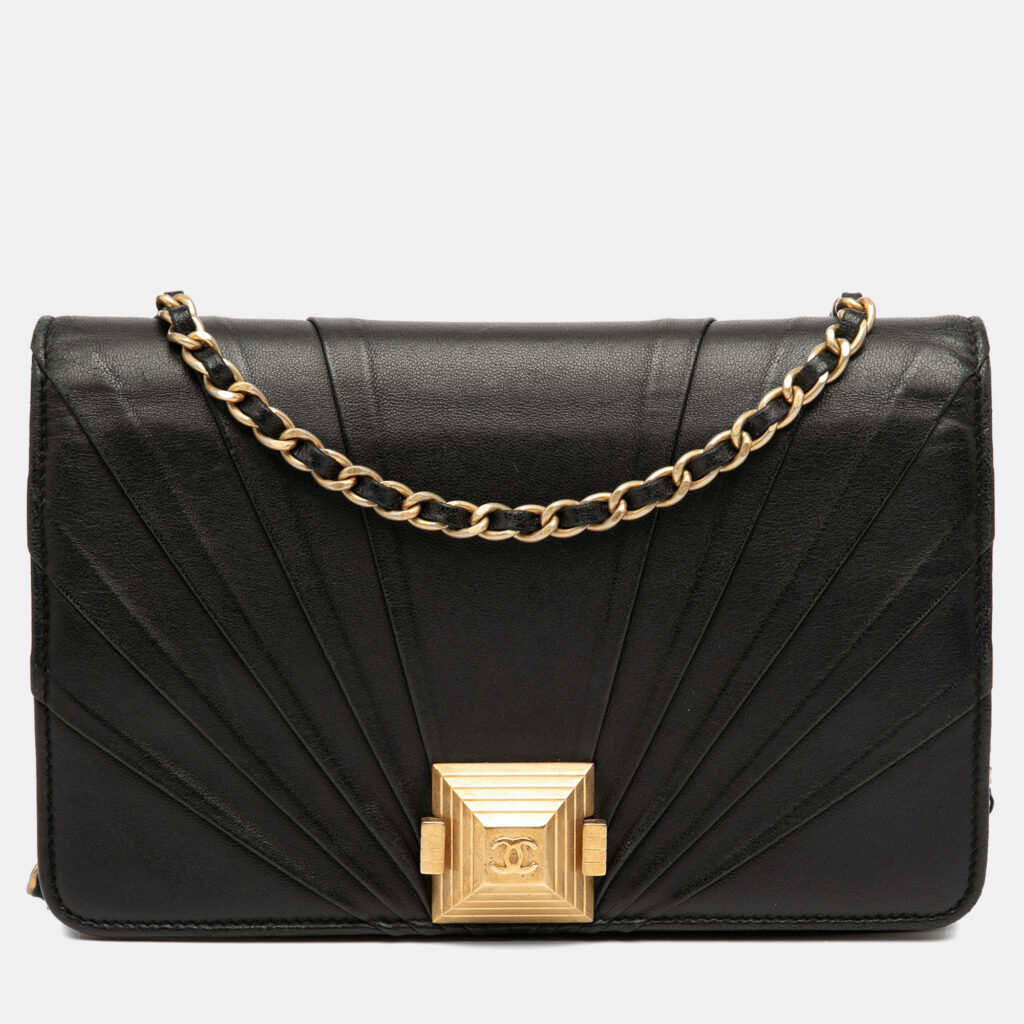 Chanel Black Lambskin Pyramid Wallet On Chain Chanel Black Lambskin Pyramid Wallet On Chain