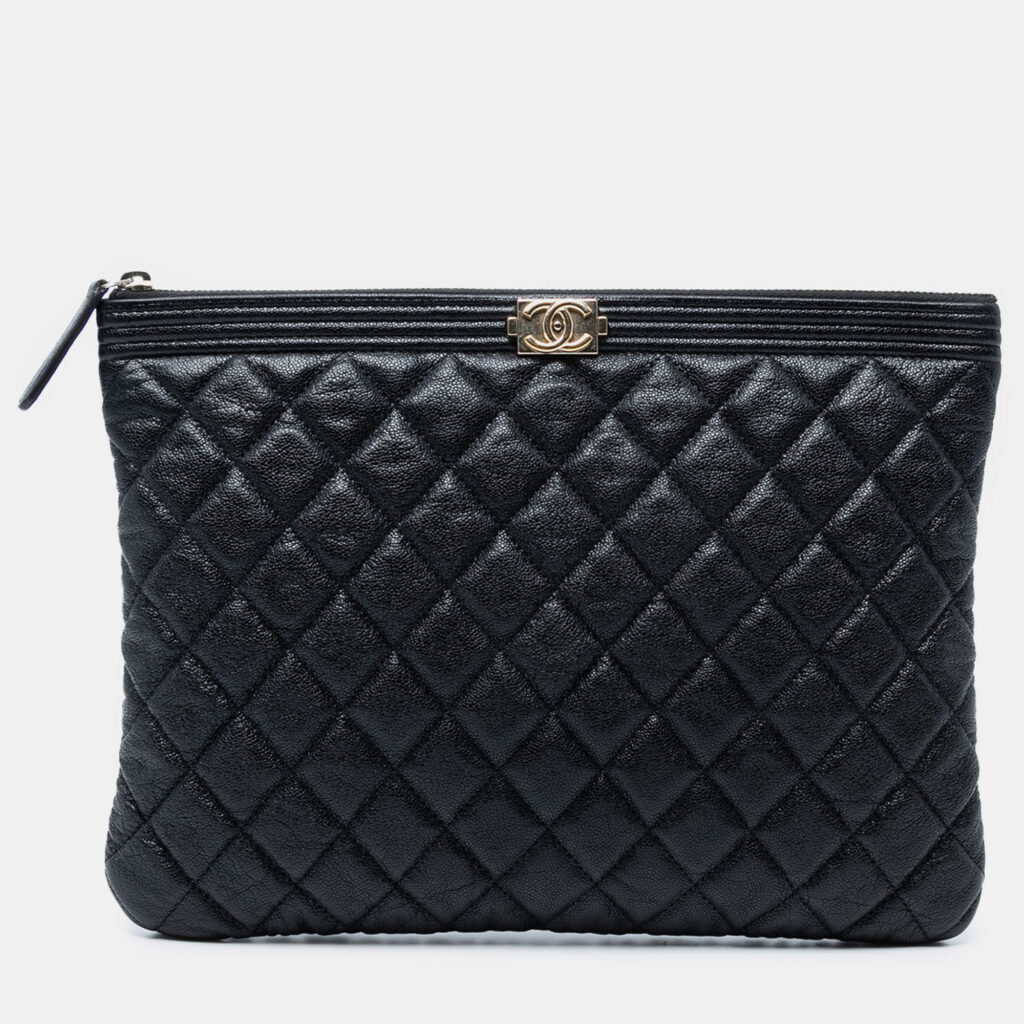 luxury-women-chanel-used-handbags-p1240943-006-1.jpg Chanel Black Medium Quilted Caviar Boy O Case Clutch