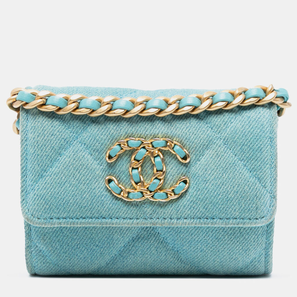 Chanel Blue Quilted Denim 19 Card Holder with Chain Chanel Blue Quilted Denim 19 Card Holder with Chain