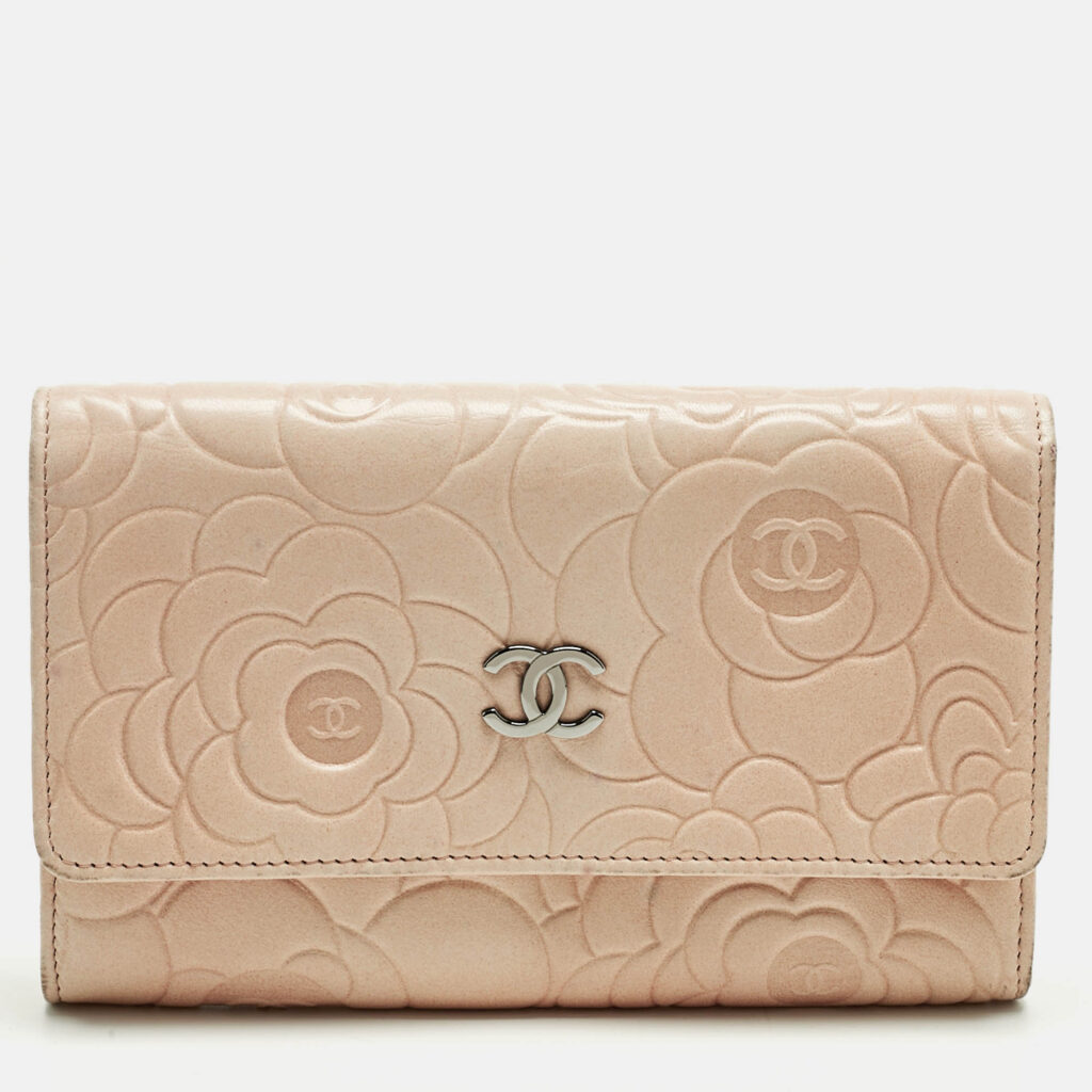Chanel Pink Camellia Embossed Leather Continental Wallet Chanel Pink Camellia Embossed Leather Continental Wallet