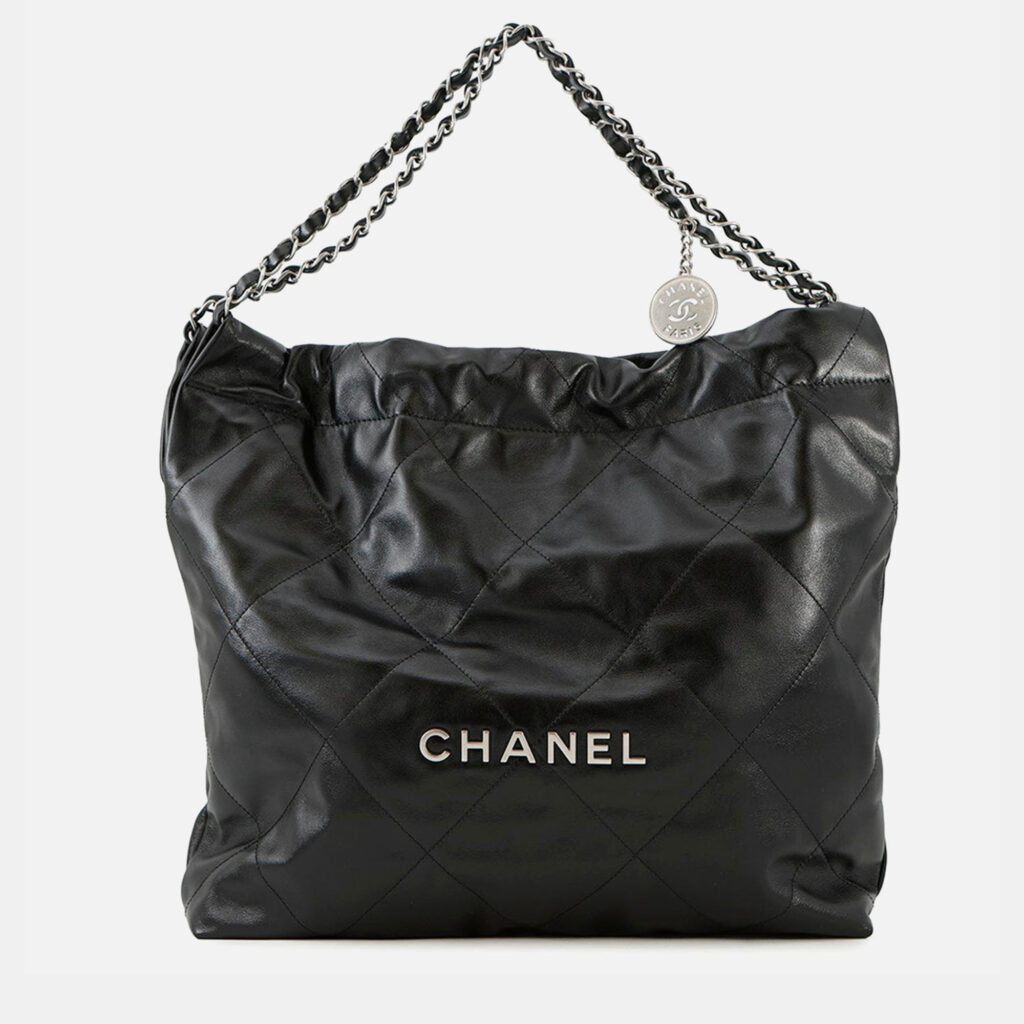 Chanel Chanel22 Handbag Black Shiny Calf Leather Size Small Chanel Chanel22 Handbag Black Shiny Calf Leather Size Small