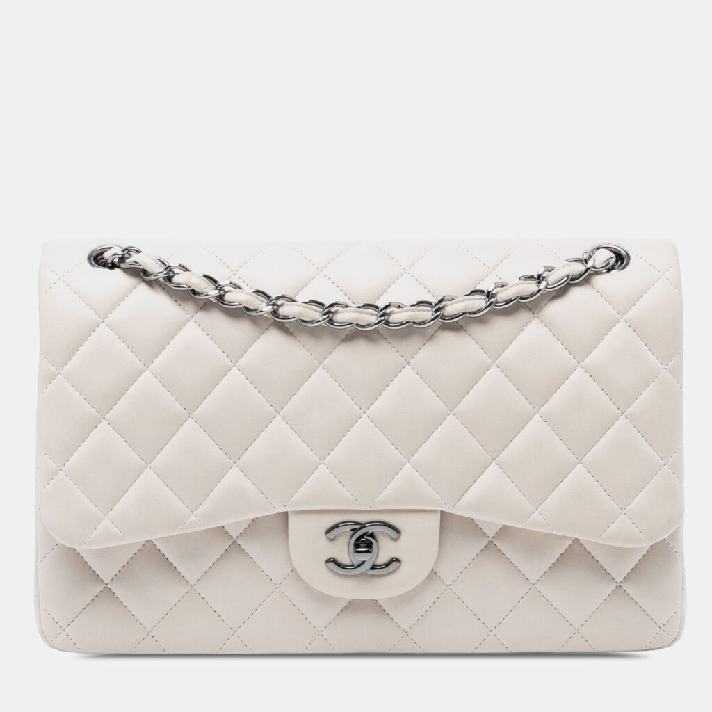 Chanel White Jumbo Classic Lambskin Double Flap Chanel White Jumbo Classic Lambskin Double Flap