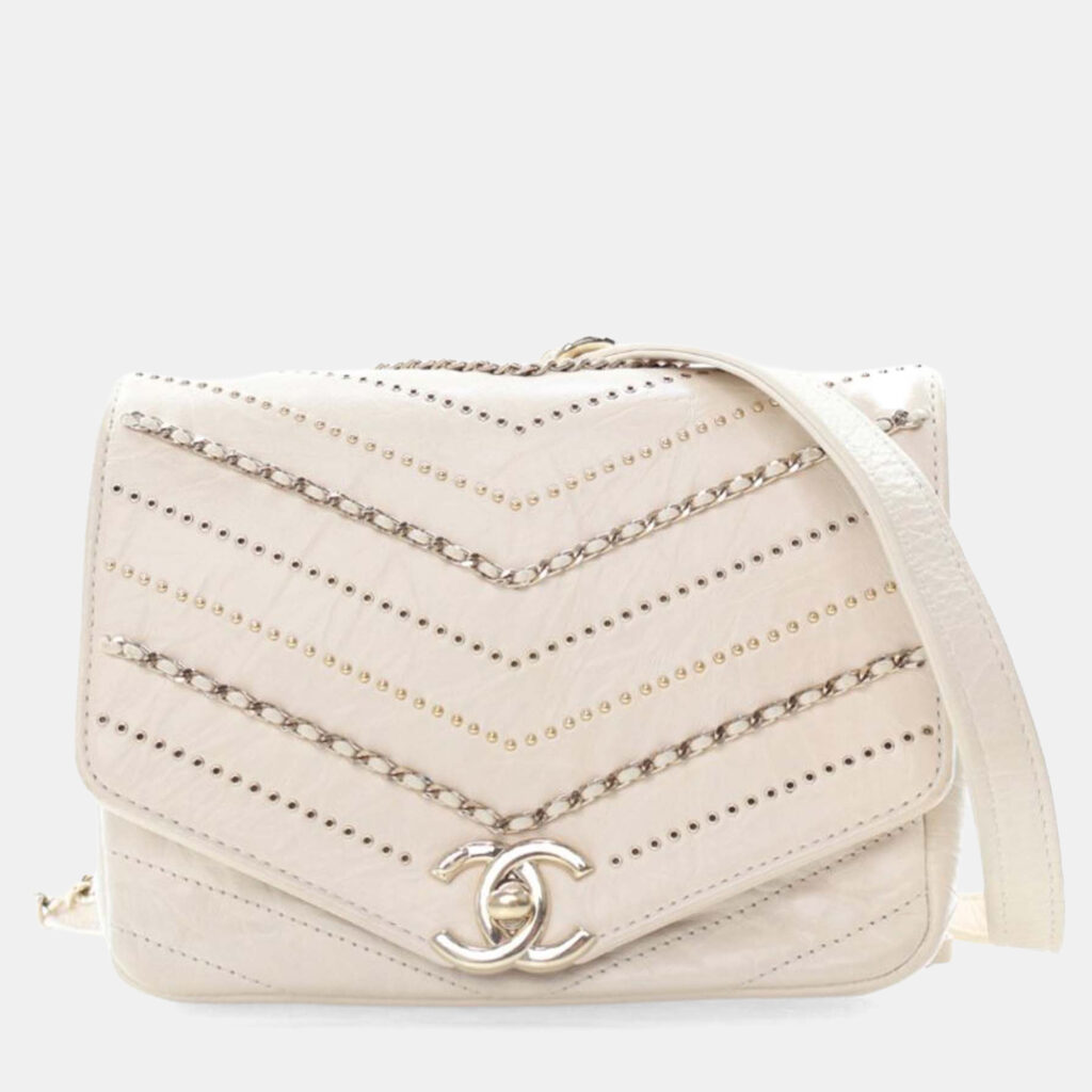 luxury-women-chanel-used-handbags-p1242459-002-1.jpg Chanel White Mini Chevron Crinkled Calfskin Embellished Envelope Flap