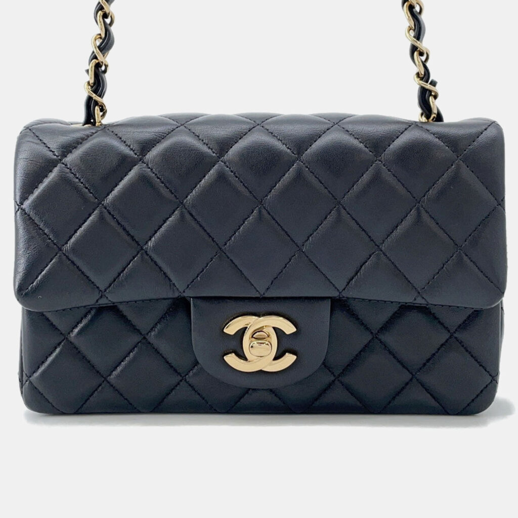 Chanel Mini Matelasse Chain shoulder Bag Black Lambskin Size 20 Chanel Mini Matelasse Chain shoulder Bag Black Lambskin Size 20