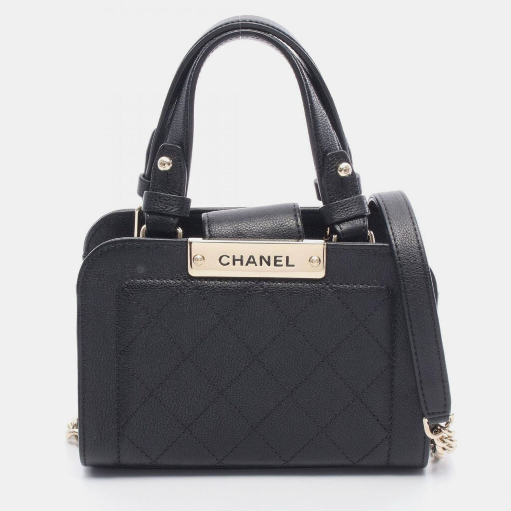 Chanel Matelasse Shoulder Crossbody Bag Leather Calfskin Black Chanel Matelasse Shoulder Crossbody Bag Leather Calfskin Black