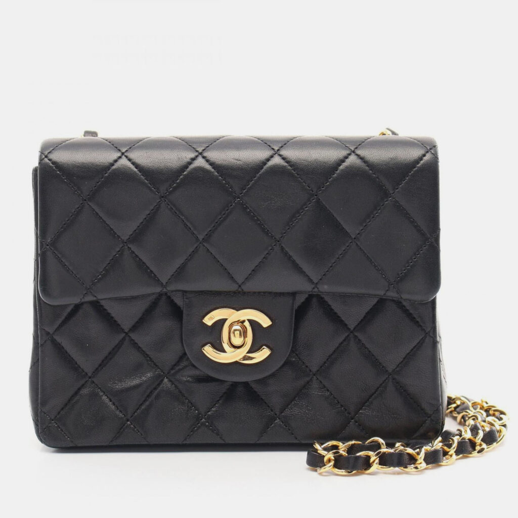 Chanel Matelasse Chain Crossbody Shoulder Bag Lambskin Black Chanel Matelasse Chain Crossbody Shoulder Bag Lambskin Black